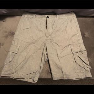 Men’s Gap Blue/White Pinstripe Shorts 36